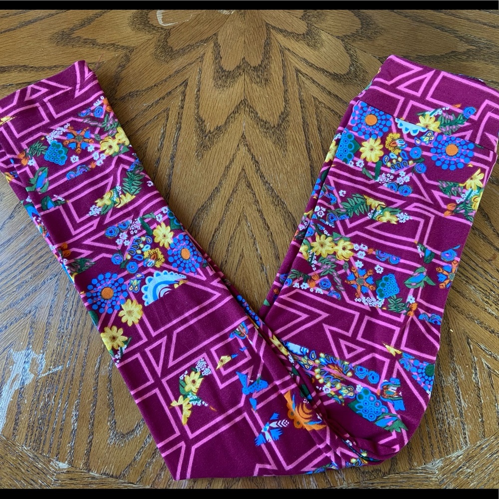 L/XL (sizes 7-12) Kids Leggings - LuLaRoe. New